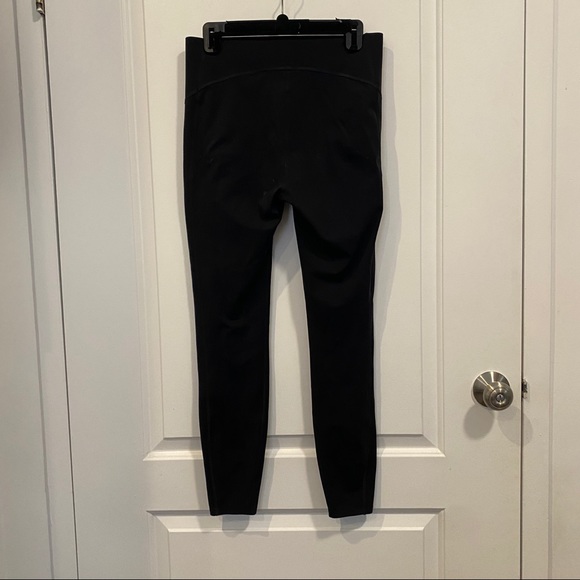 SPANX Every.Wear Active Icon Leggings - Picture 5 of 6